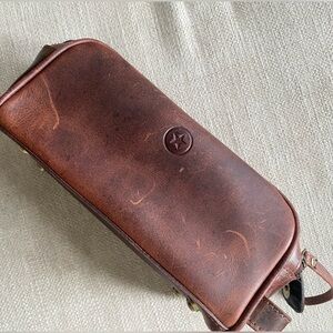 Aaron Leather Goods Men’s Toiletry Bag Waterproof